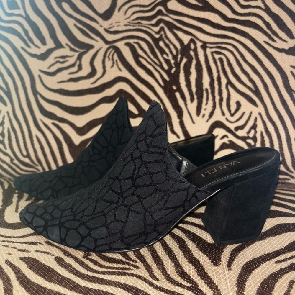Van Eli Black Mules with Crackled Texture